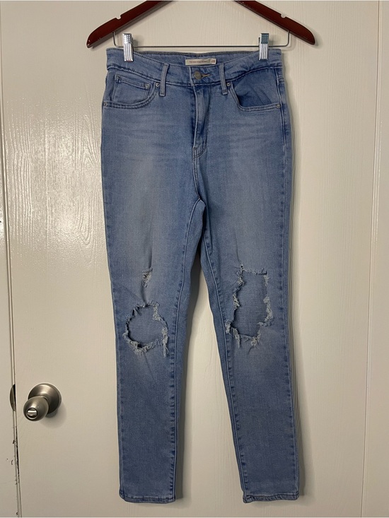 Levi's Denim - Levi’s 721 High Rise Skinny Distressed Jeans Size 28